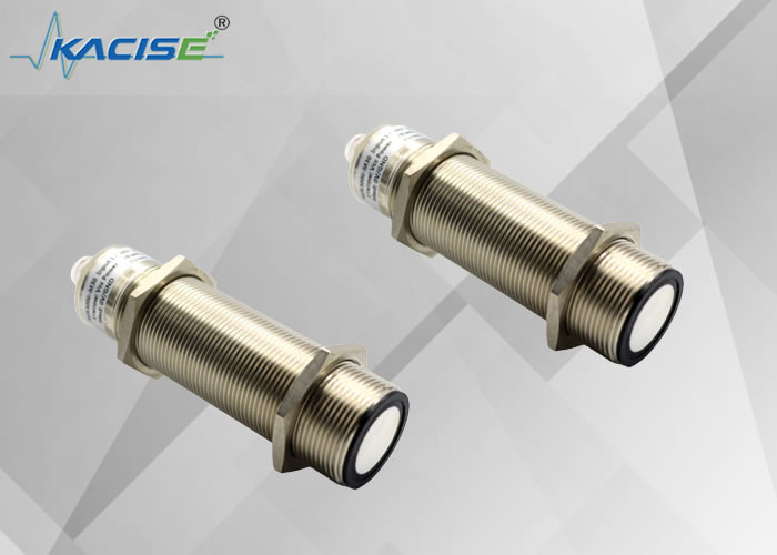 Der meistverkaufte KUS3000 M30-Type1 2 Meter intelligente Ultraschallpegelsensor für die Industrie mit einer Genauigkeit ≤1 %