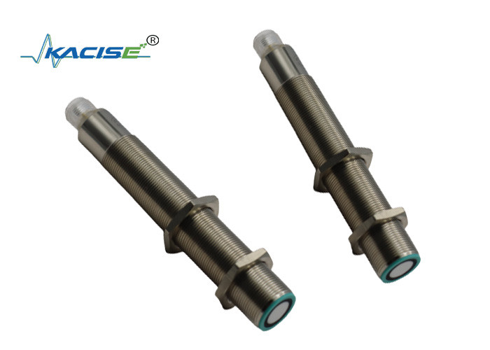 RS232 Ausgang 1m Ultraschallpegelmesser 40KHZ Frequenz IP67 Tankwasserpegelsensor