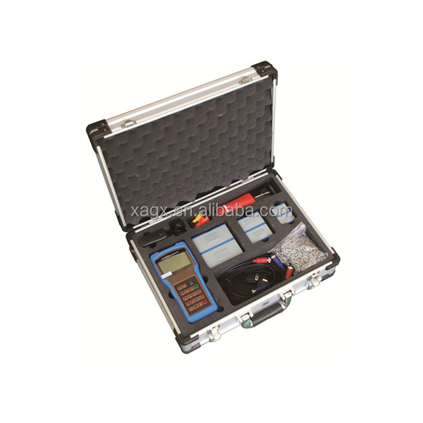 Low-Cost Handheld Ultraschall-Wasserflussmesser China mit Stromversorgung 3 * 1.2V Batterie oder AC90 ~ 260V Stromadapter