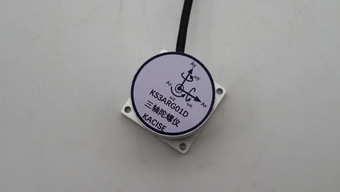 Elektronischer Gyroskopsensor mit ≤0,15 (゚/s) Bias-Wiederholbarkeit ≤12 (゚/h) Bias-Stabilität und ±300 (゚/s) Reichweite für Trägheitsnavigation