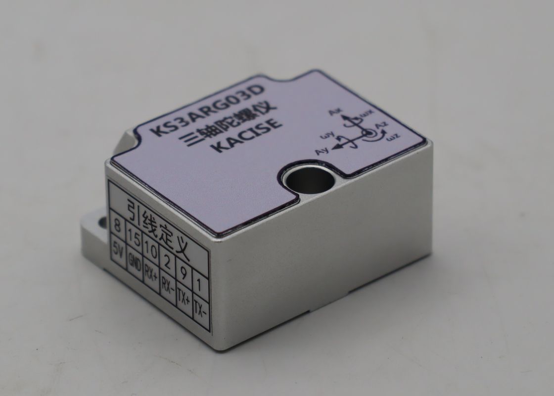 Hochleistungs-MEMS-Gyroskop mit ≤ 1,1 Watt Leistungsausfall, 6,06 g Schwingungswiderstand und Datenaktualisierungsrate von 2000 Hz