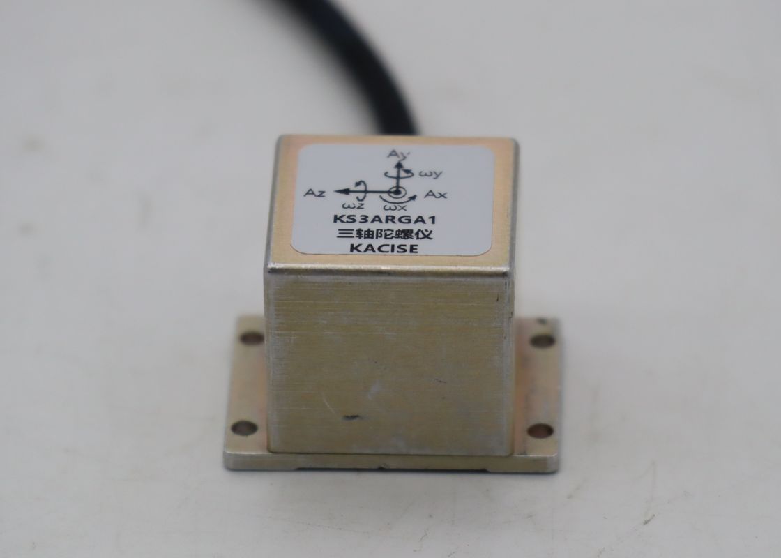 Dreiachsiger universeller elektronischer Gyroskopsensor mit Nichtlinearität von ≤ 0,05 % FR, schnellem Start ≤ 20 ms und großem Temperaturbereich von -45 bis + 80 °C