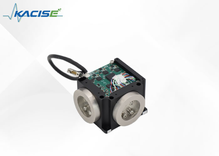 Hochpräzise dreiachsige FOG-Sensor für UAV-Navigation und IMU-Gewicht <320(g