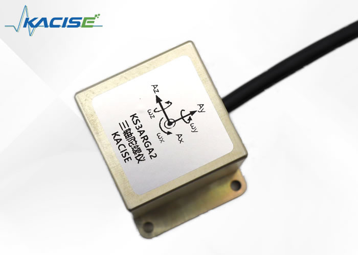 MEMS-Gyroskopsensor für Automobilelektronik, Ausgangsspannung 0,66 bis 2,64 V, Stabilität bei nullem Bias von 12°/h