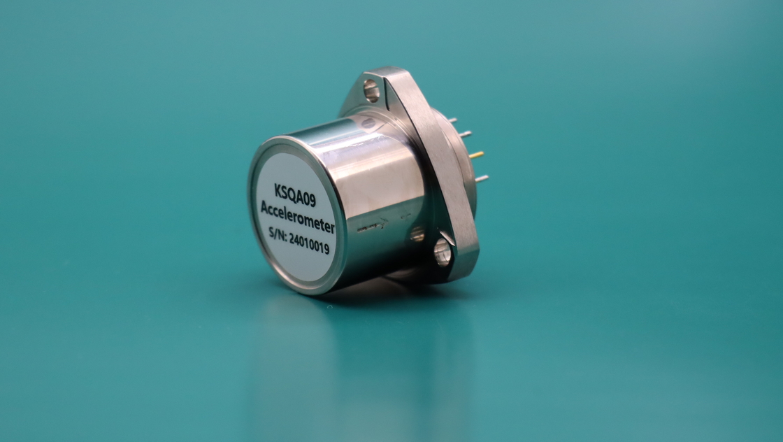 20 g Vibrationsspitzen-Sinusbeschleuniger Sensorskalafaktor 0,9-1,3 mA/g Auflösung < 5 μg