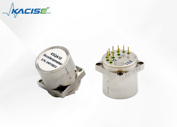 Skalierungsfaktor 1,2 ~ 1,6 mA/g Beschleunigungsmesssensor für Temperaturempfindlichkeit ≤ 30 ppm/°C ~ ≤ 80 ppm/°C