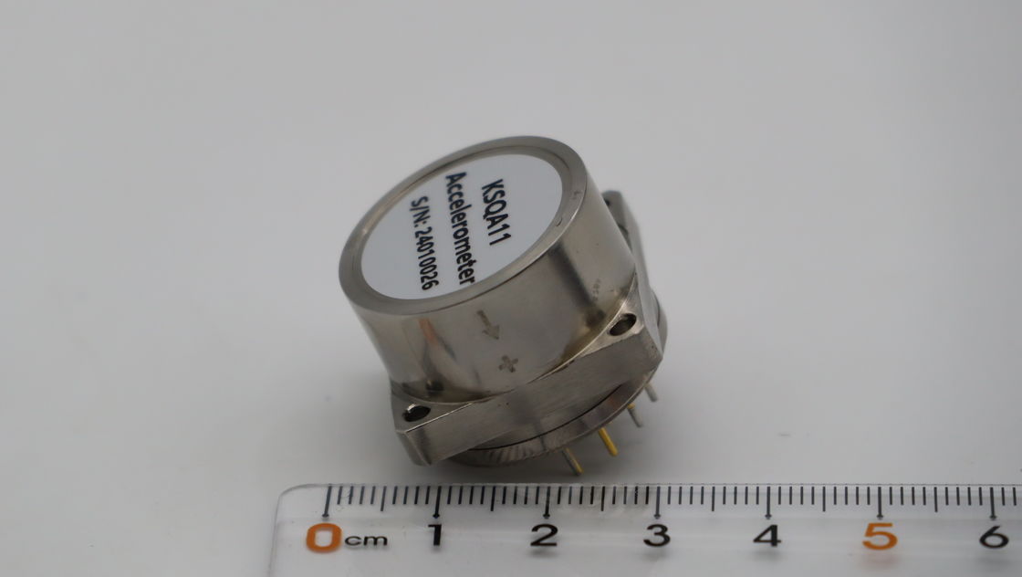 Quarzflexibles Beschleunigungssensor mit 25g@20Hz~2000Hz Schwingungspitzenhöhe, hoher Präzision ≤40μg/g2 Linearität und breitem Temperaturbereich von -45°C bis +100°C