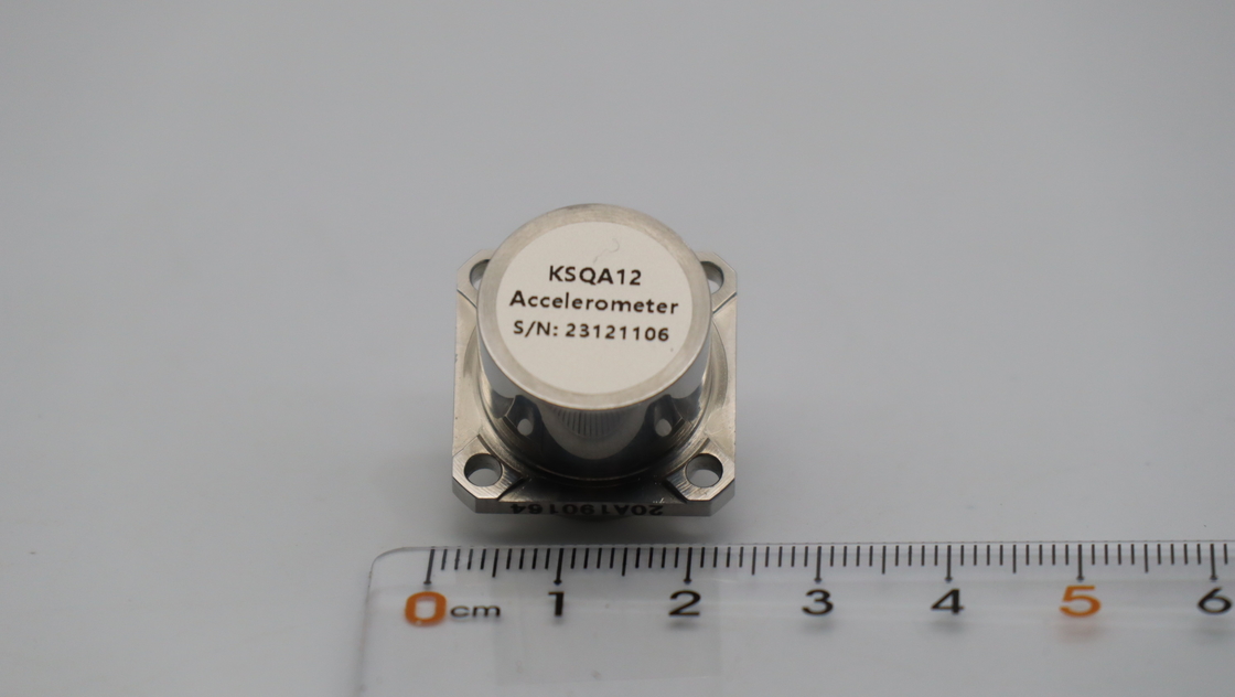 Hochbeschleunigungssensor für Leistungsspannung ±12~±18V Gleichstrom und Skalierungsfaktor0,6~1,3mA/g