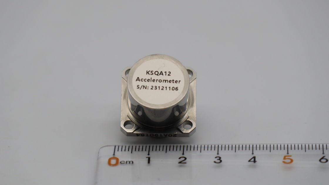 Flexibler Quarz-Beschleunigungssensor mit ±12–±18 V Gleichstrom, 0,6–1,3 mA/g Skalierungsfaktor und ≤5 mg Bias für Präzisionsmessungen