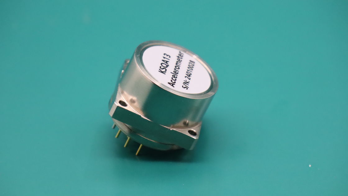 Quarzflexibles Beschleunigungsmessgerät mit Lagertemperatur -55°C+120°C Schwingungsspitze Sine 15g@20Hz ~ 2000Hz und Größe Ø25×25mm