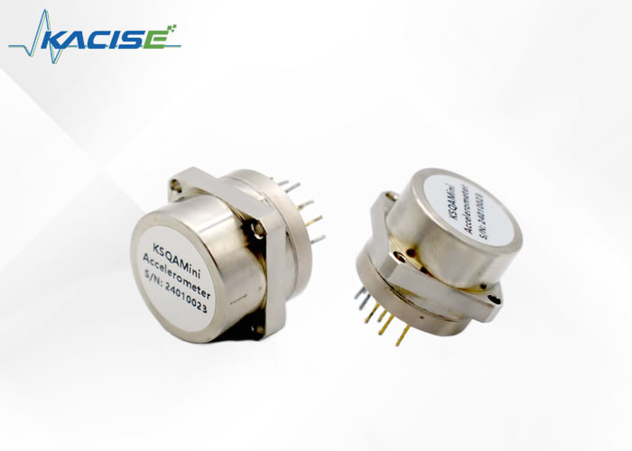 2.8 ~ 3.3mA/g Beschleunigungssensor Breiter Temperaturbereich Vibrationsspitze Sine 20g 10Hz ~ 2000Hz