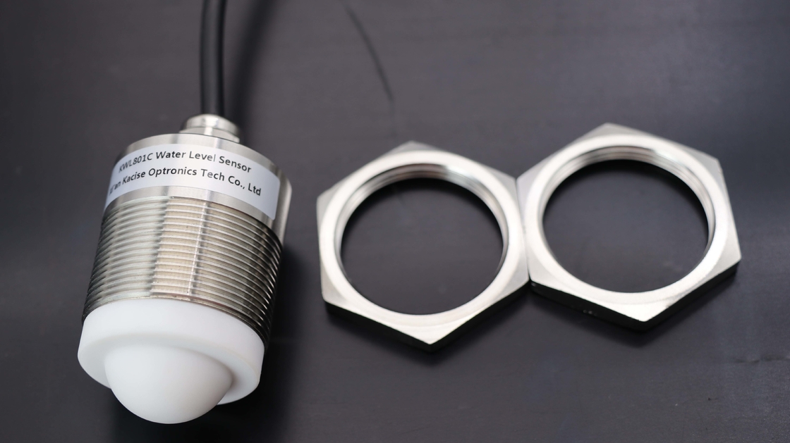Hochgenauer Radar-Level-Sender mit 80 GHz Messfrequenz, 5 GHz Arbeitsbandbreite