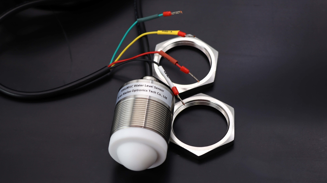 Hochgenauer Radar-Level-Sender mit 80 GHz Messfrequenz, 5 GHz Arbeitsbandbreite