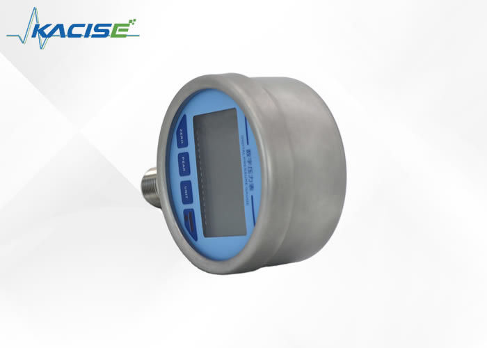 Kompaktes digitales Manometer mit Membran aus Edelstahl 316L, 4 1/2 Bit Auflösung und AAA-Batterieleistung