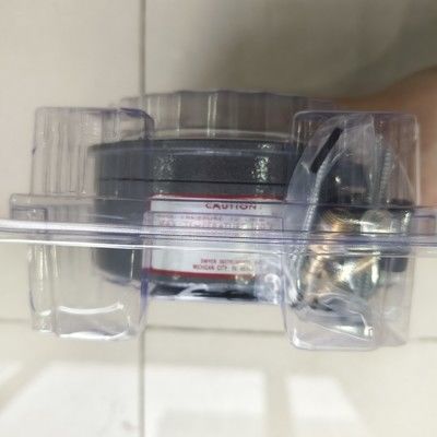 Dwyer Magnehelic 2300-60PA Differenzdruckmessgerät mit 60-0-60 Pa Bereich, ±2 % Genauigkeit und IP67-Gehäuse