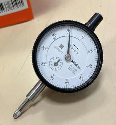 Mitutoyo-Messuhr mit 10-mm-Bereich und 0,01-mm-Teilung für präzise Dimensionsmessung und Umweltbeständigkeit