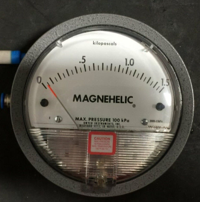 Dwyer 2000 1,5 Kpa Magnehelium-Differenzdruckmessgerät: Die 2% FS Präzisionsmesskraft
