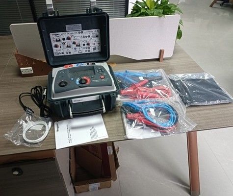 Megger MIT1025-UK Isolationsprüfer mit Ausgang, 20 Teraohm Widerstand, 10 kV Mehrspannung
