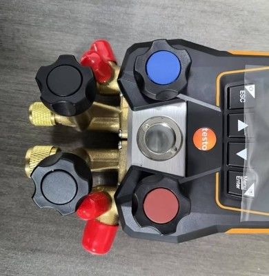 testo 557s Smart Vacuum Kit mit Schläuchen - Smart digitaler Verteiler mit drahtlosen Vakuum- und Temperaturproben und 4 Schlauchsätzen
