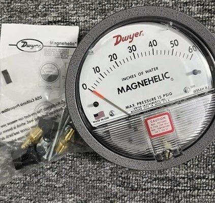 Magnehelikale Differenzdruckmessgerät der Baureihe 2000 mit mechanischem Betrieb IP67 Wettersicherheit und ±1% FS-Genauigkeit
