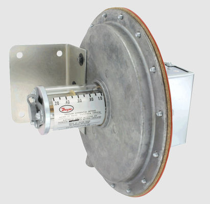 Präzisionsdruckschalter der Serie 1638 von Dwyer mit sichtbarer Sollwertanzeige, großer Membran für Genauigkeit im unteren Bereich und hoher Strombelastbarkeit