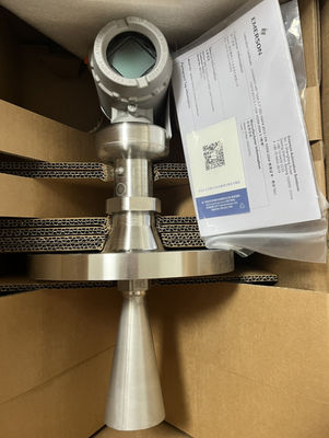 Rosemount 5408 Leveltransmitter mit einer Genauigkeit von ± 0,08, 4-20mA/HART Stromversorgung und SIS-Konformität für industrielle Anwendungen