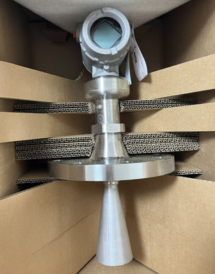 Rosemount 5408 Leveltransmitter mit einer Genauigkeit von ± 0,08, 4-20mA/HART Stromversorgung und SIS-Konformität für industrielle Anwendungen