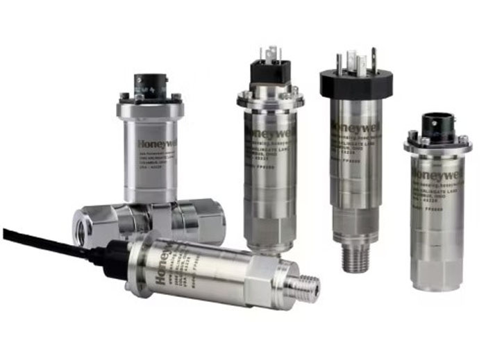 Konfigurierbarer Druckaufnehmer Honeywell FP5000 mit einem Messbereich von 0,36 psig/a bis 5.000 psig/a und einer Genauigkeit von ±0,1 % des vollen Messbereichs (Teilenummer: 060-R161-11-01)
