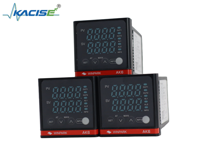 Temperaturcontroller der YAK6-Serie mit nicht flüchtigen Speichern, ±0,5% FS-Genauigkeit und 48×48 Panelgröße