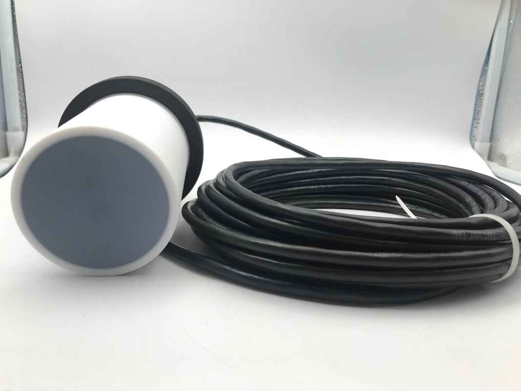 IP68 wasserdichtes Ultraschallsensor mit PTFE-Gehäuse und 0,5 - 12 m Reichweite für die Niveaumessung