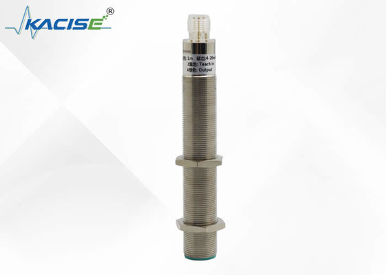 Hochpräzisions-Ultraschall-Distanzsensor M18 mit einem Messbereich von 1000 mm
